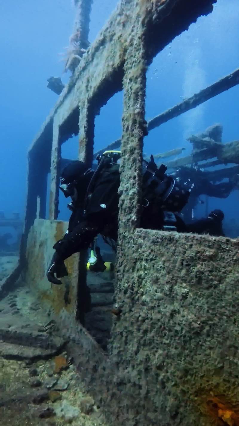 MV Scotscraig stern and propeller, Anchor Bay Malta