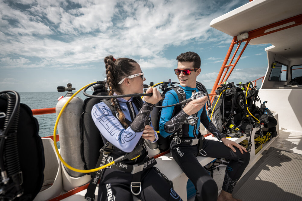 Pre-dive briefing Malta diveshack