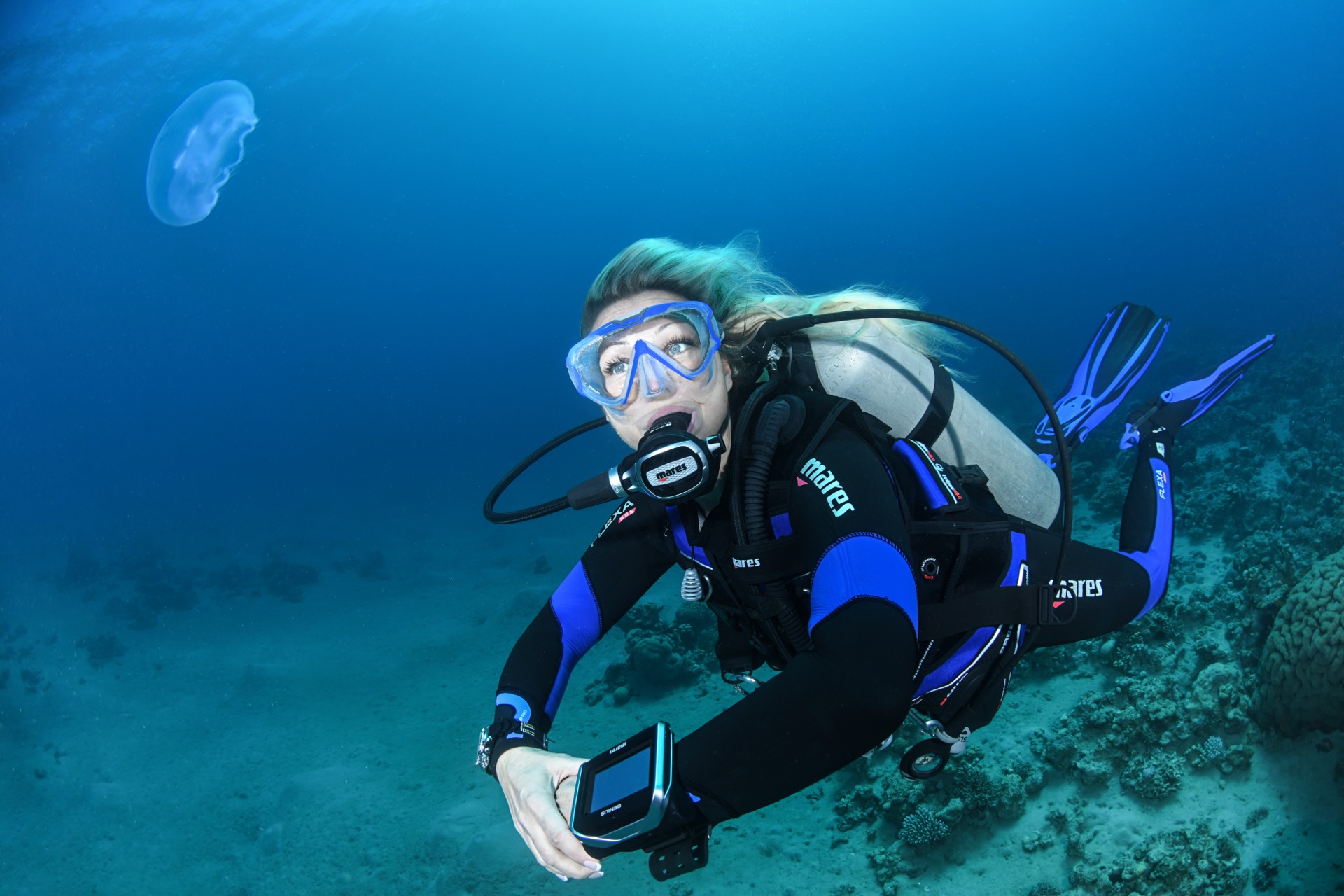 Buoyancy control dive refresher Malta