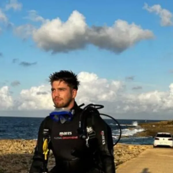 Vicente Vinnie, Divemaster at diveshack Malta